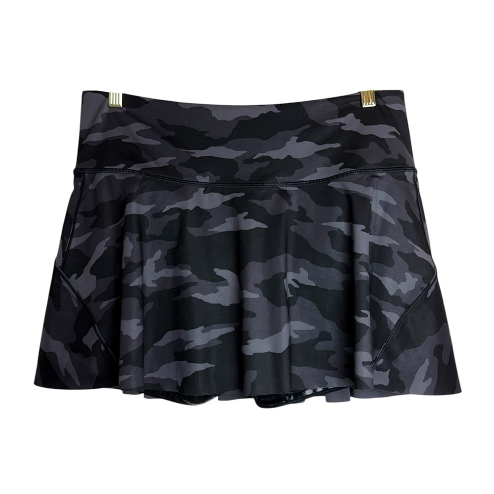 Athleta Ace Printed 13.5" Printed Tennis Skort Black Camo Size Large